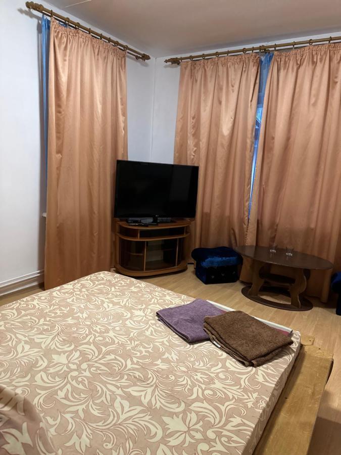 Nautilus Hotel Oezjhorod Buitenkant foto